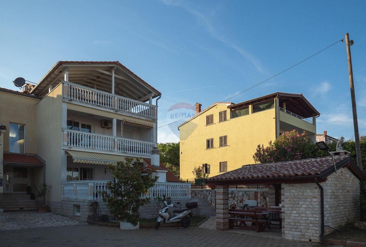 Villa Singola/Casa Vacanza Pomer, Medulin, 480m2