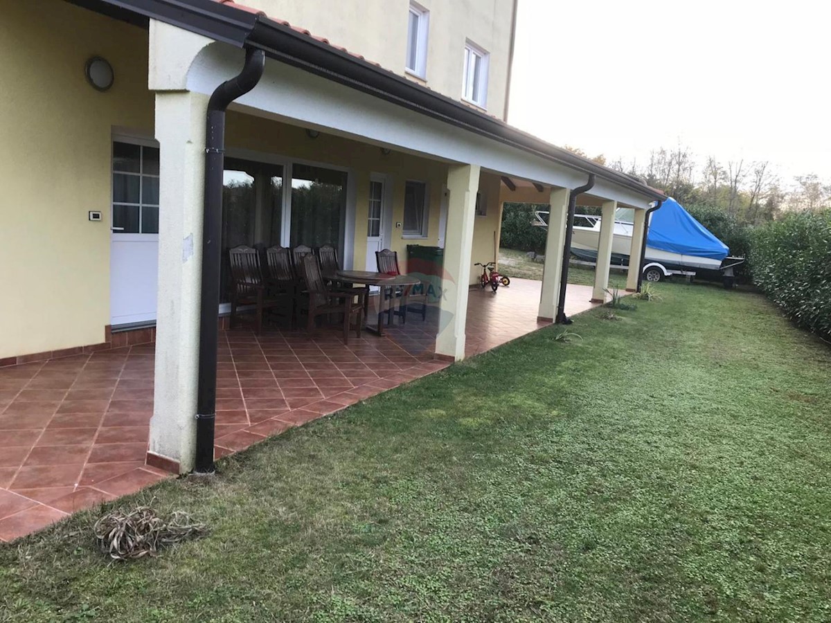 Villa Singola/Casa Vacanza Murine, Umag, 217m2