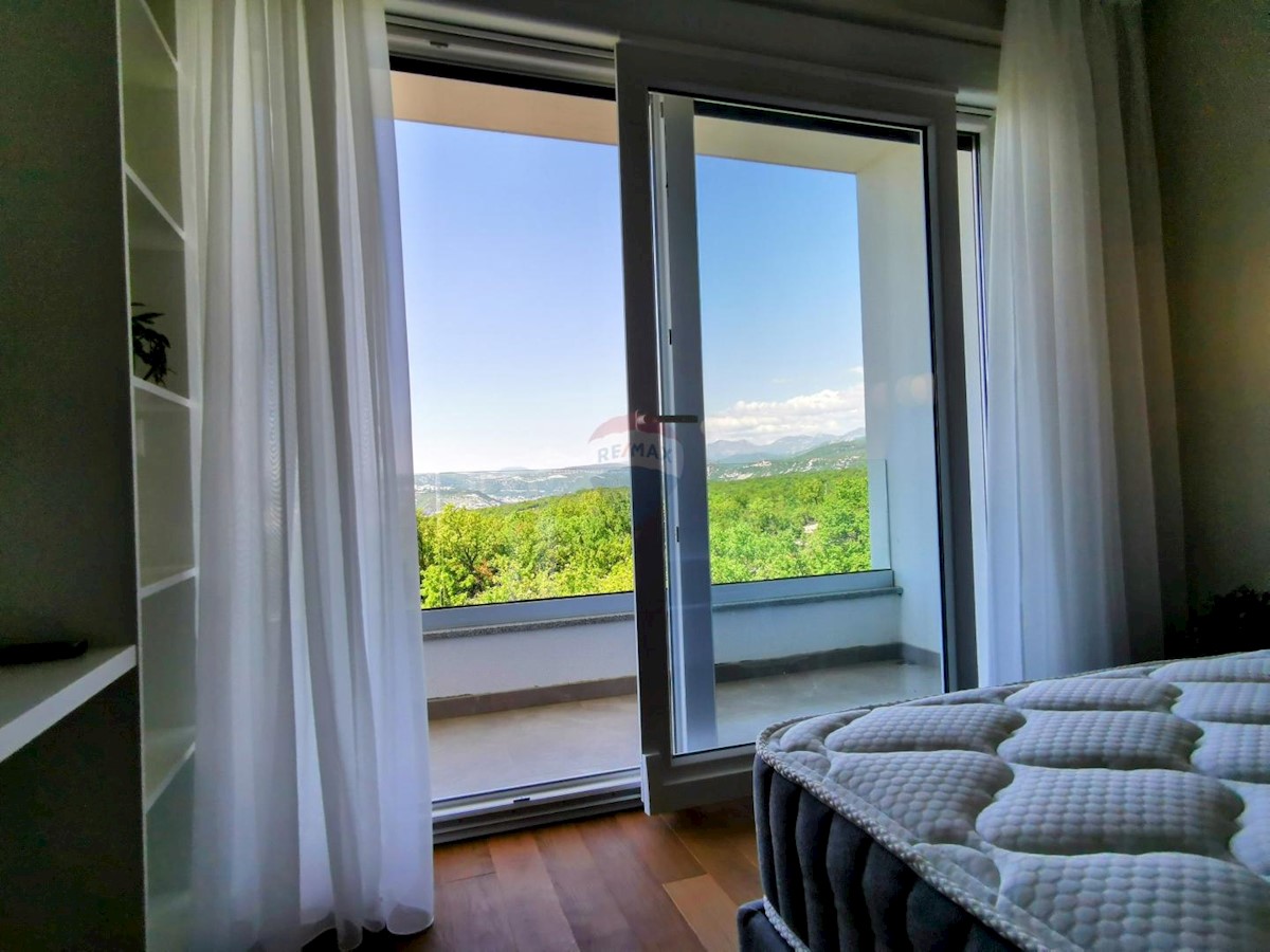 Kraljevica, Šmrika, villa con piscina e vista mare
