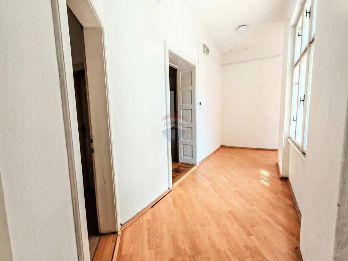 Appartamento Zvijezda, Karlovac, 258m2