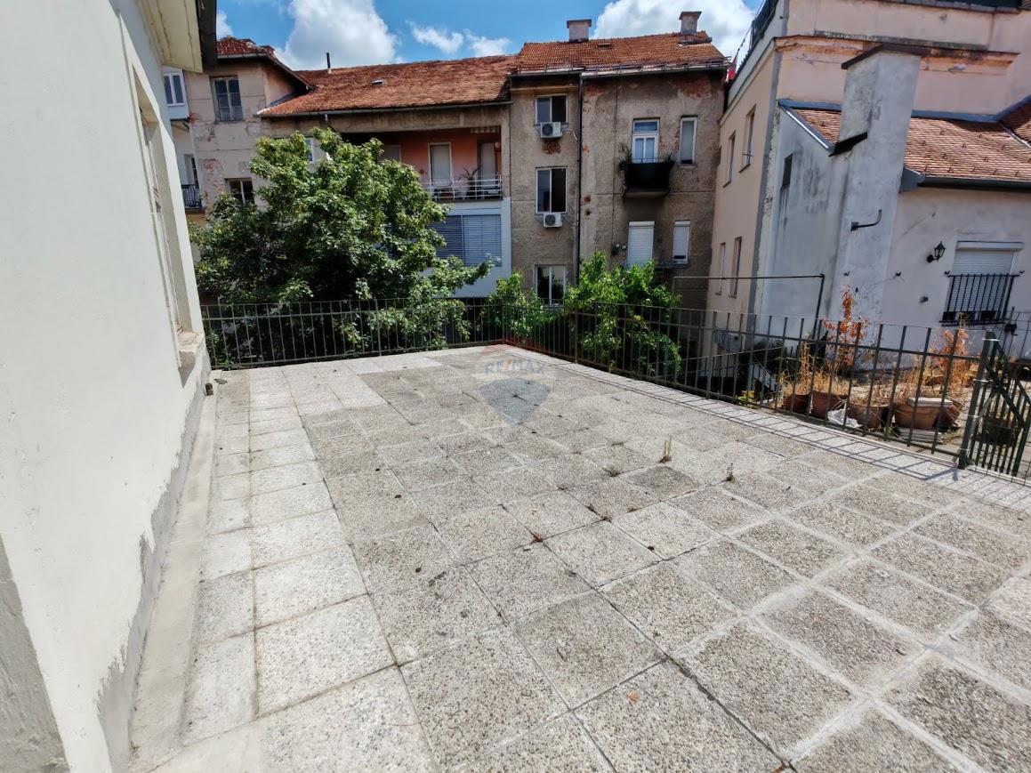 Appartamento Zvijezda, Karlovac, 258m2