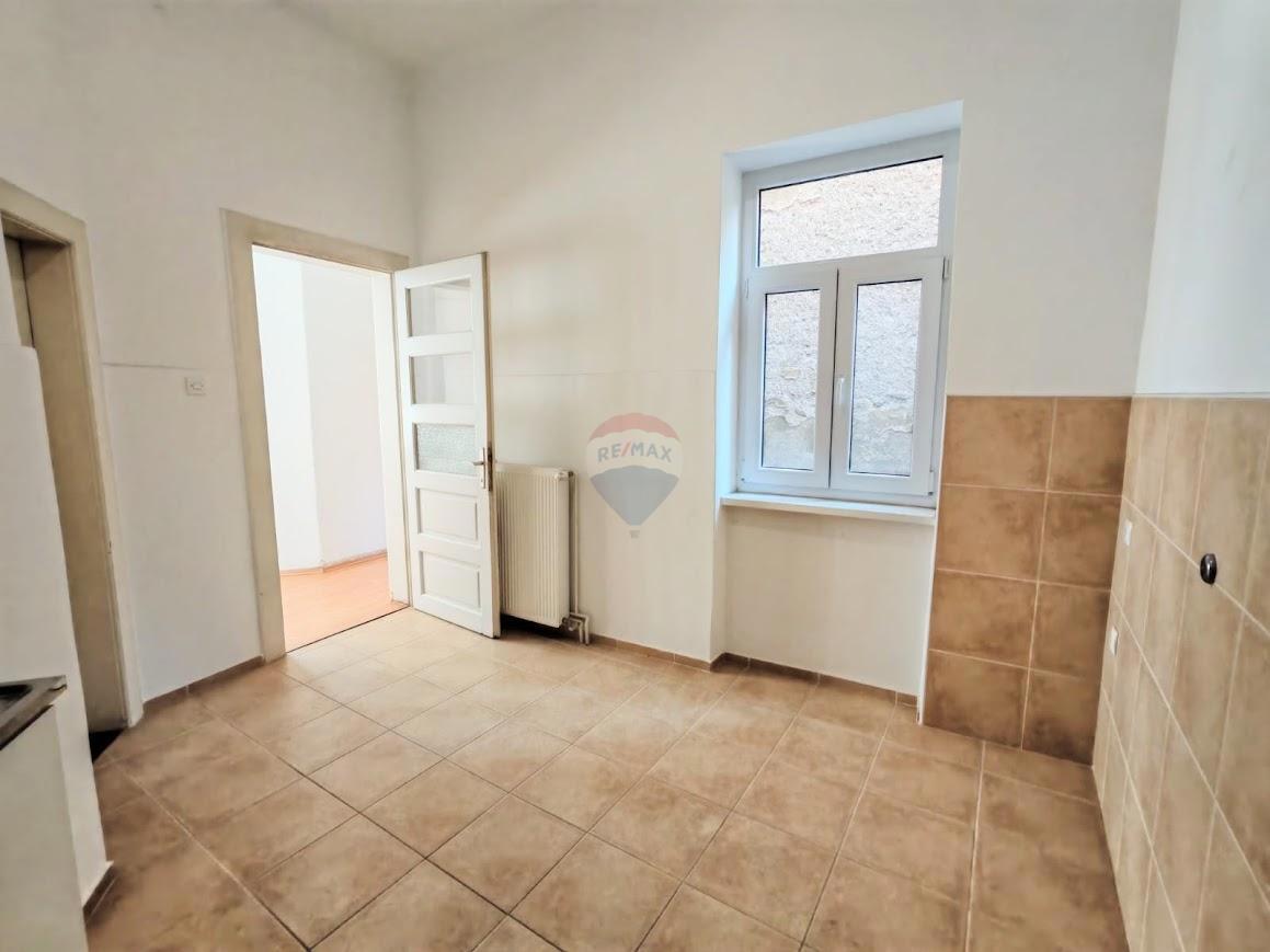 Appartamento Zvijezda, Karlovac, 258m2
