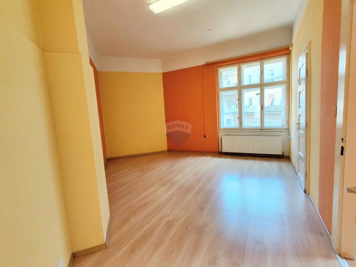 Appartamento Zvijezda, Karlovac, 258m2