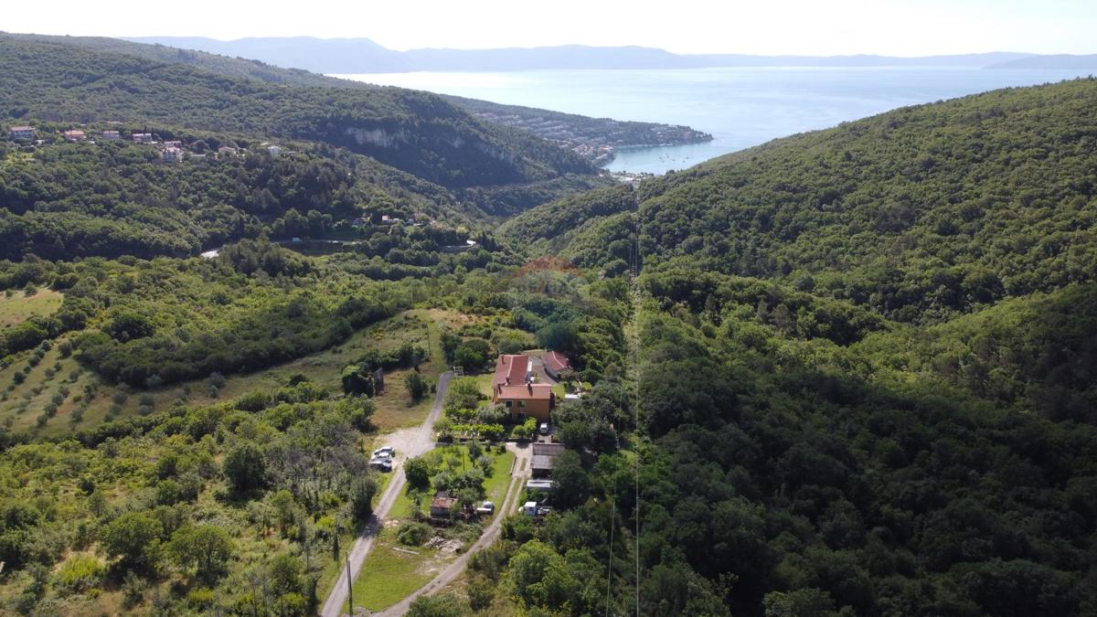 ISTRIA, LABIN - Terreno agricolo in una posizione fantastica  