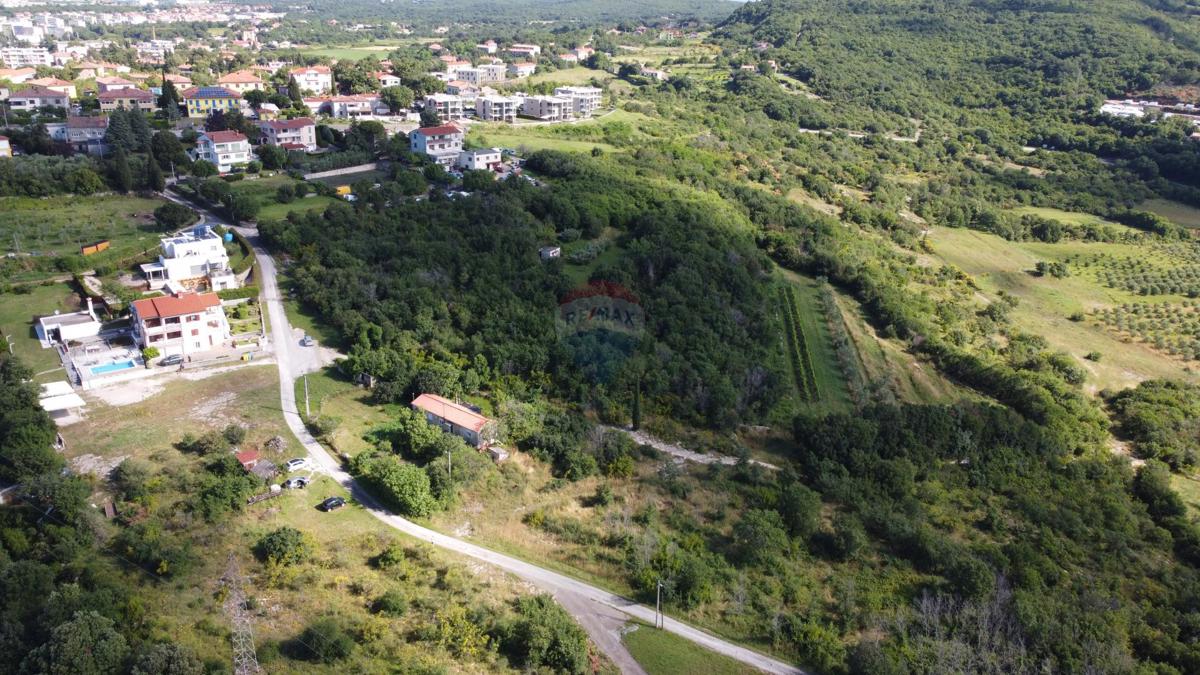 ISTRIA, LABIN - Terreno agricolo in una posizione fantastica  