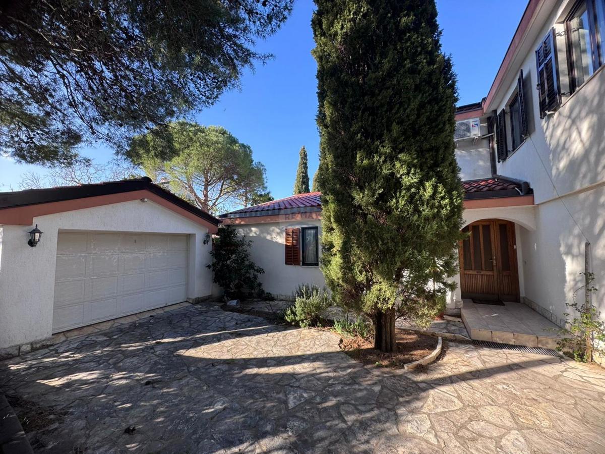 Casa Punat, 230m2