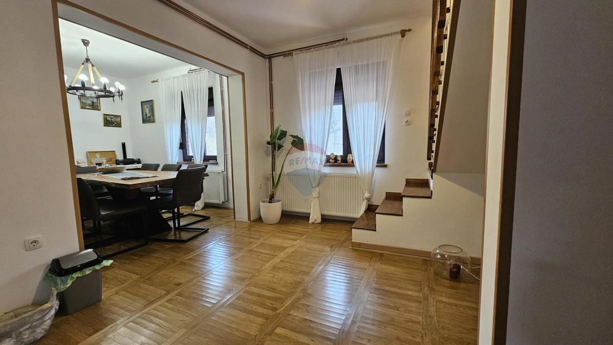 Casa Brod na Kupi, Delnice, 252m2