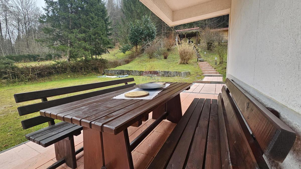 Casa Brod na Kupi, Delnice, 252m2