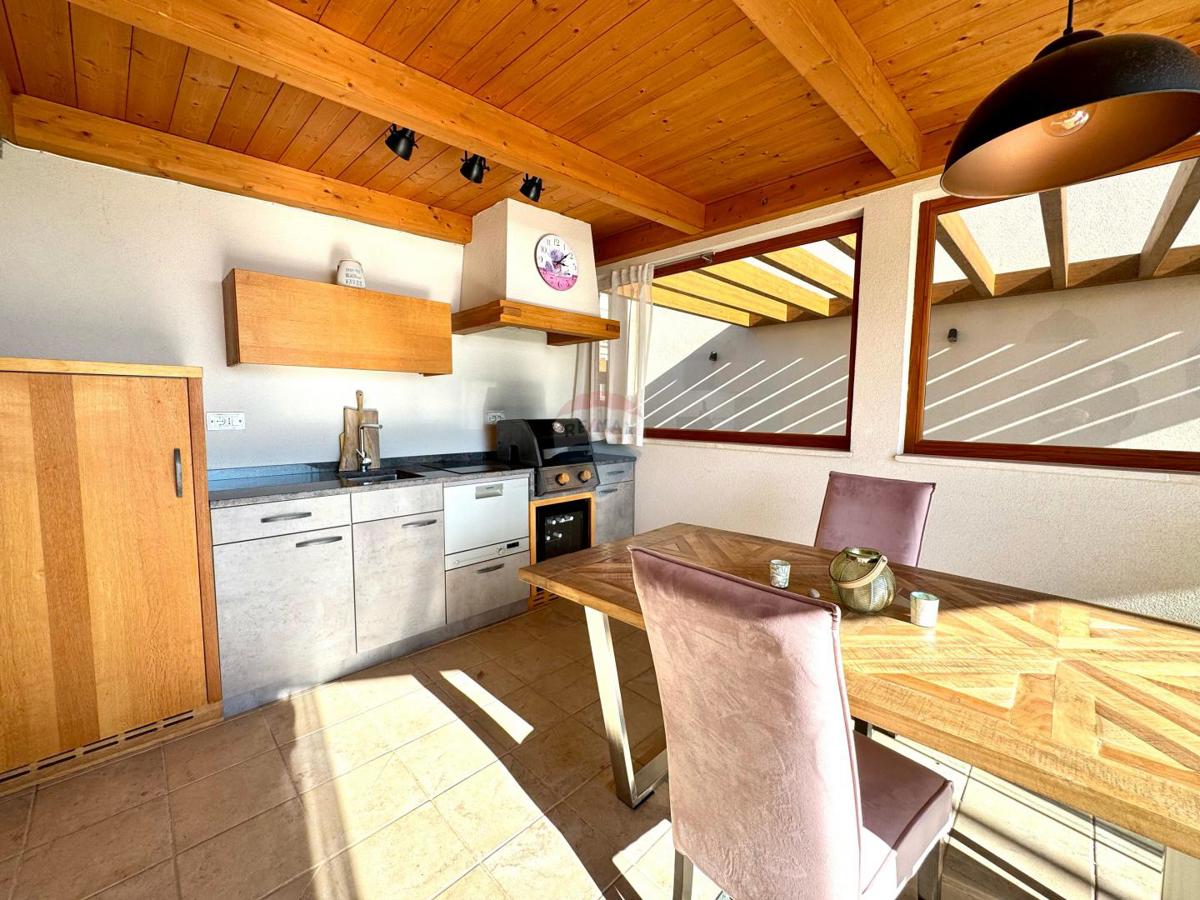Casa Povile, Novi Vinodolski, 165m2