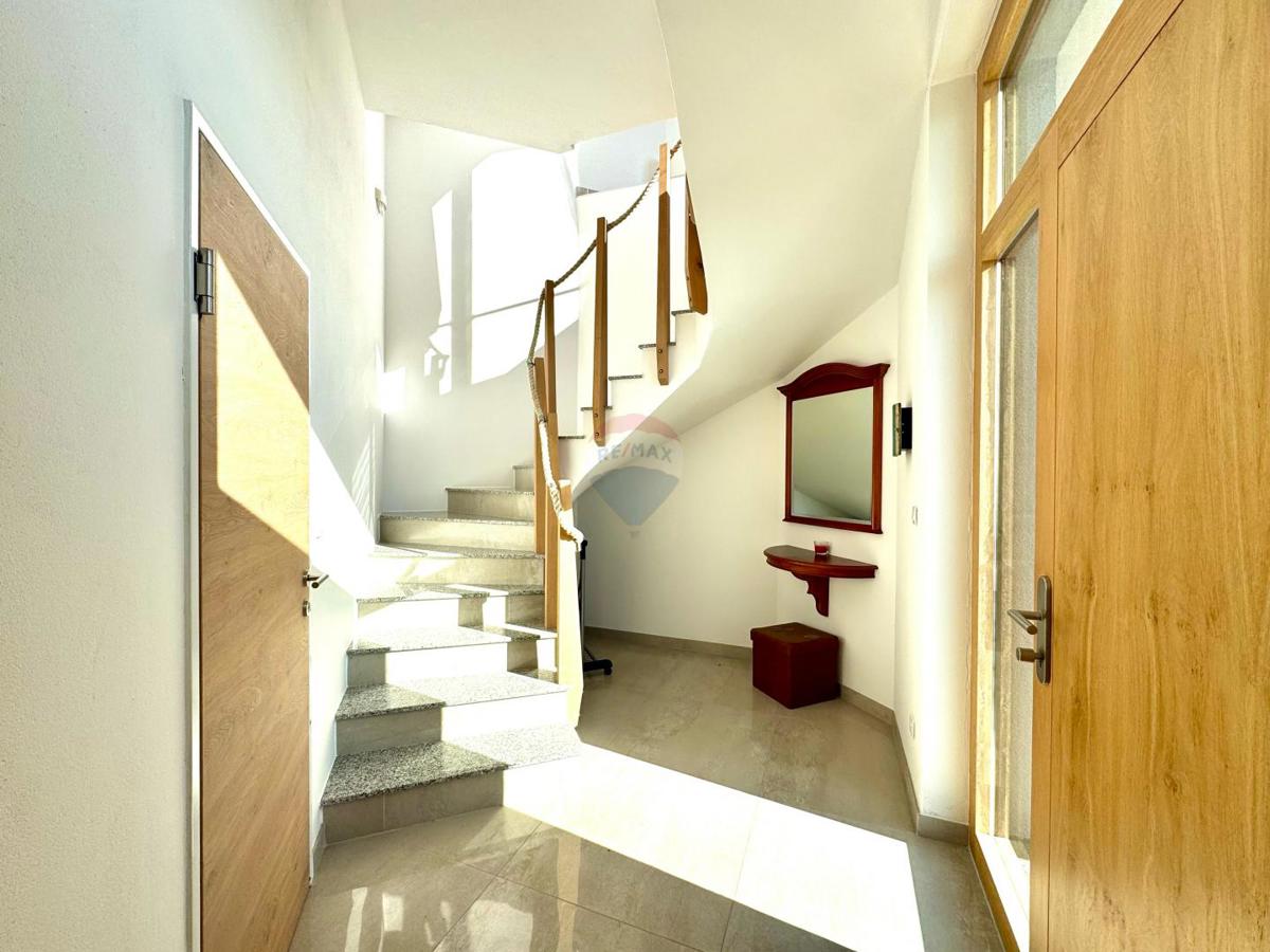 Casa Povile, Novi Vinodolski, 165m2