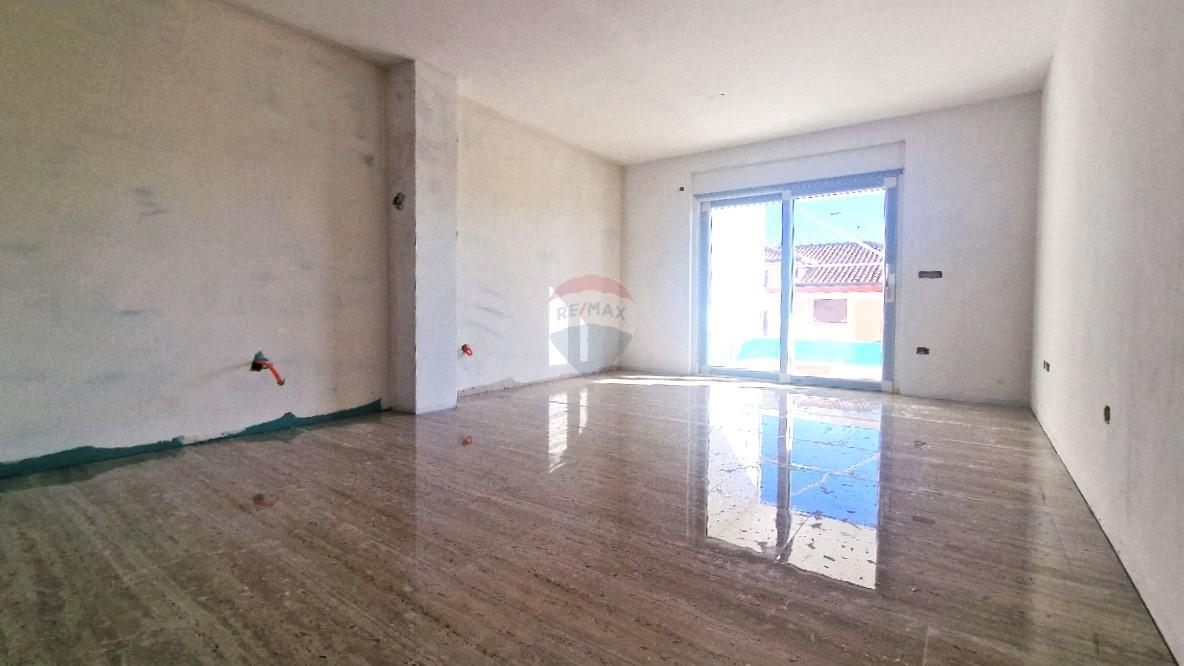 Istria, Novigrad - Appartamento al piano terra con piscina