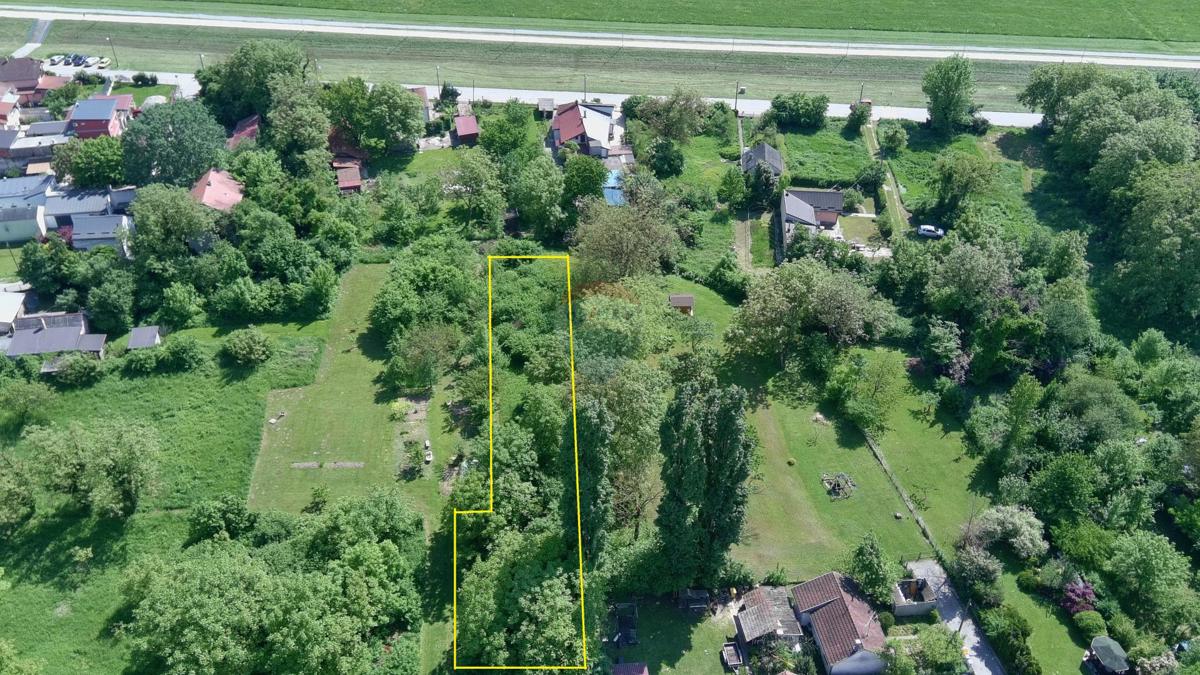 Terreno edificabile Trnje, 1.036m2