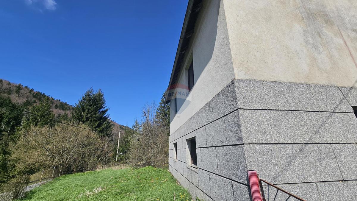 Casa Prezid, Čabar, 3.285m2