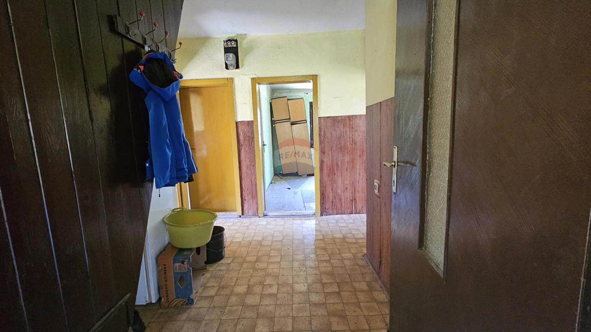 Casa Prezid, Čabar, 3.285m2