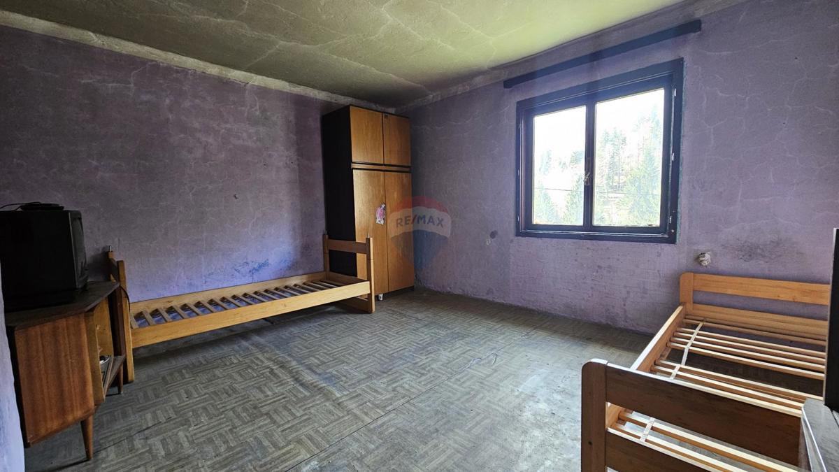 Casa Prezid, Čabar, 3.285m2