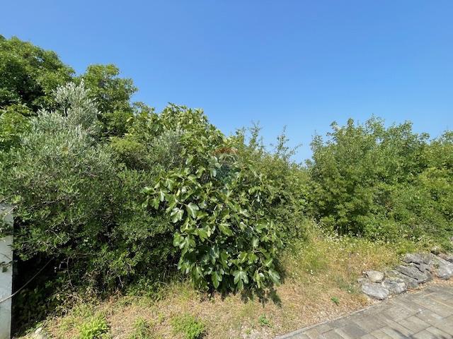 Terreno edificabile Vrbnik, 877m2