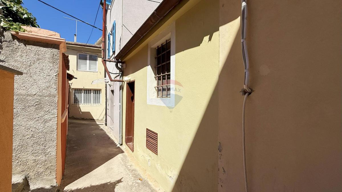 Attività commerciale Mali Lošinj, 54m2
