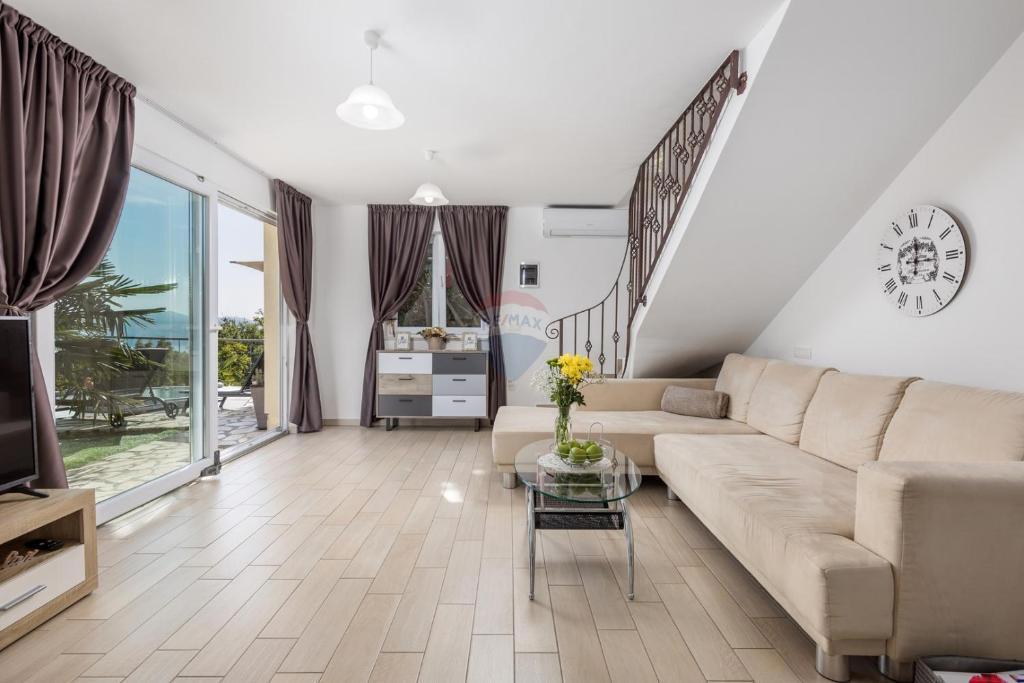 Casa Sveta Jelena, Mošćenička Draga, 90m2