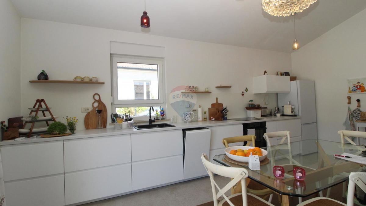 Casa Tinjan, 106m2