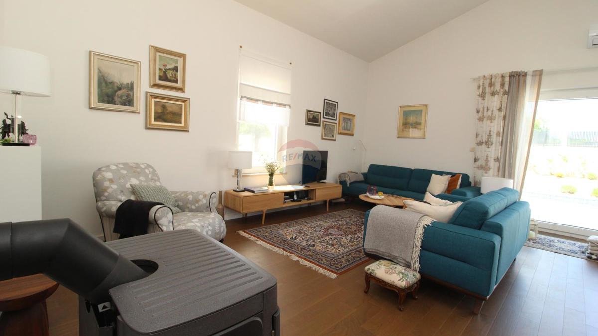 Casa Tinjan, 106m2