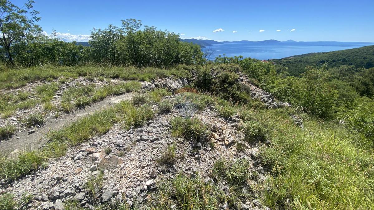 Terreno edificabile Brseč, Mošćenička Draga, 1.138m2