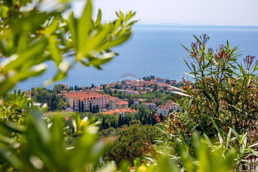 Appartamento Lovran, 110,51m2