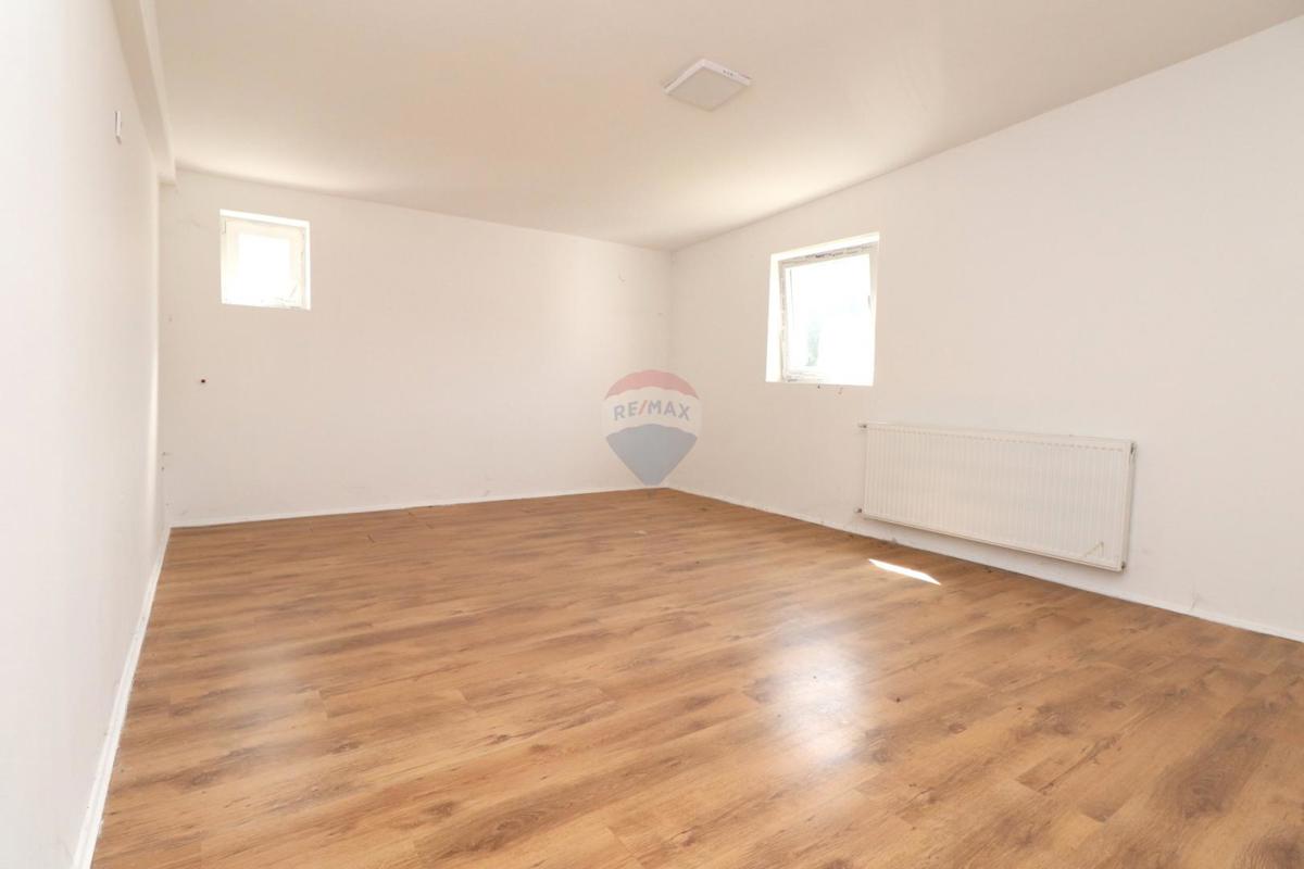 Attività commerciale Gračec, Brckovljani, 950m2