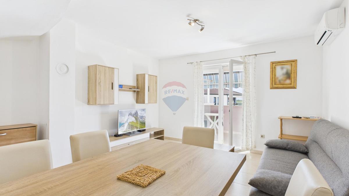 Krk, Njivice – Casa con vista e 2 appartamenti