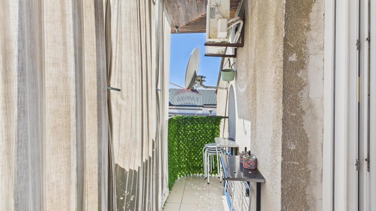 Crikvenica, centro – tre appartamenti a 200 metri dal mare