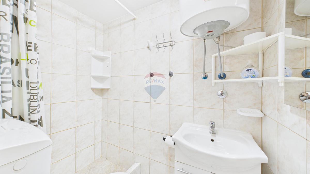 Crikvenica, centro – tre appartamenti a 200 metri dal mare