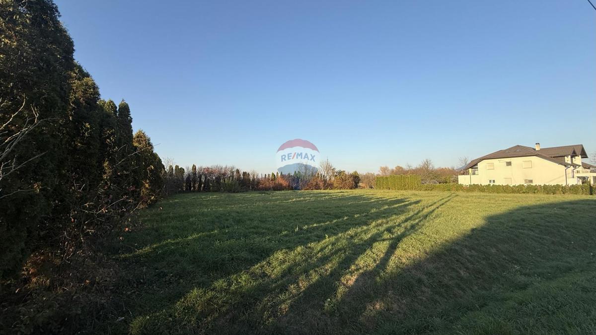 Terreno edificabile Trstenik Nartski, Rugvica, 962m2