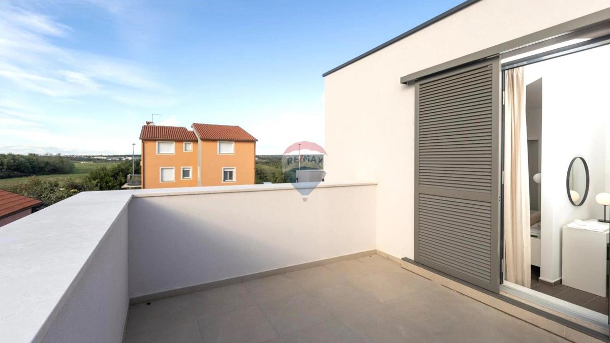 Istria, Umago – Villa di Lusso con 5 Camere da Letto