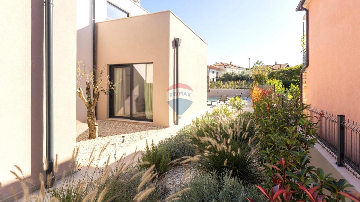 Istria, Umago – Villa di Lusso con 5 Camere da Letto