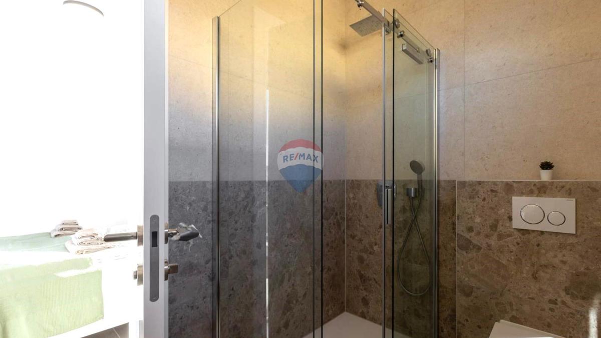 Istria, Umago – Villa di Lusso con 5 Camere da Letto