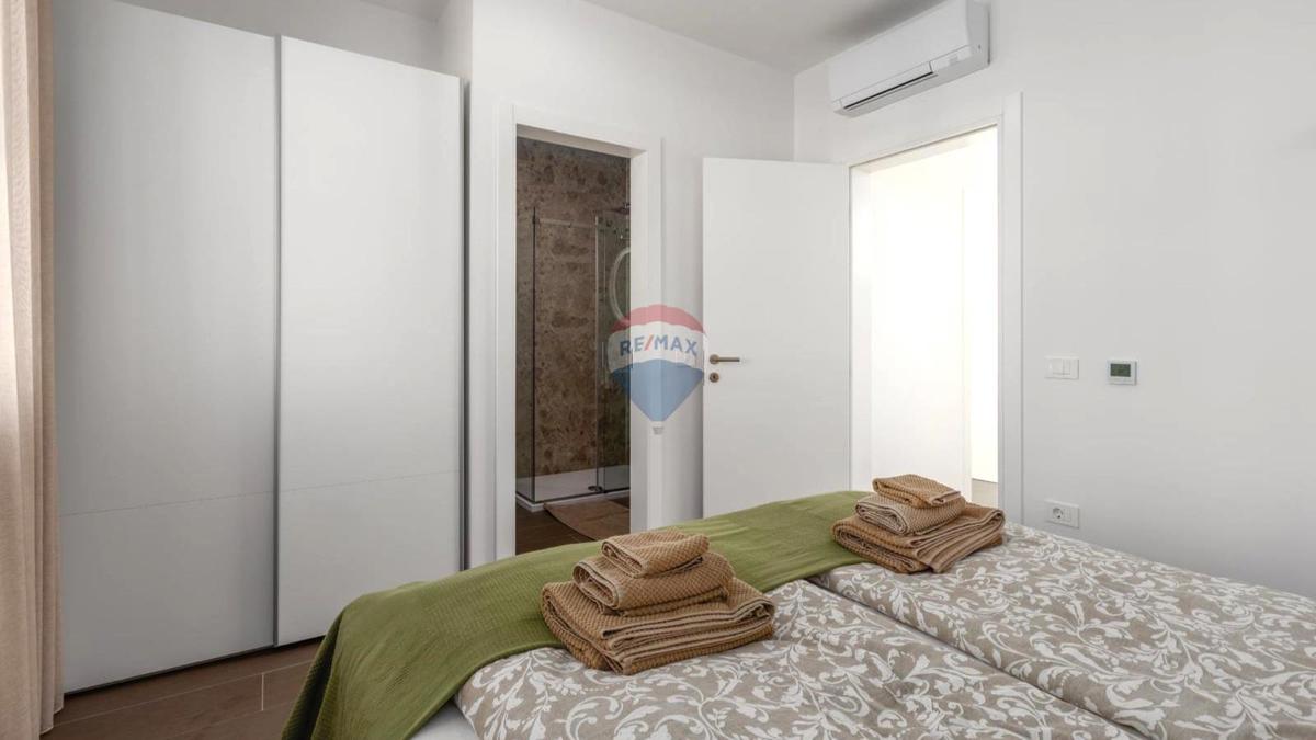 Istria, Umago – Villa di Lusso con 5 Camere da Letto