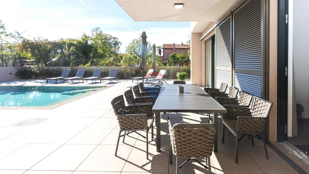 Istria, Umago – Villa di Lusso con 5 Camere da Letto