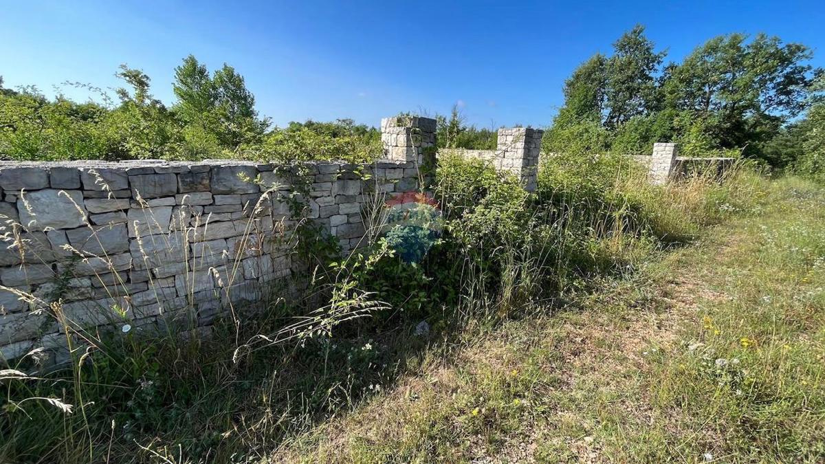 Terreno edificabile Svetvinčenat, 1.594m2