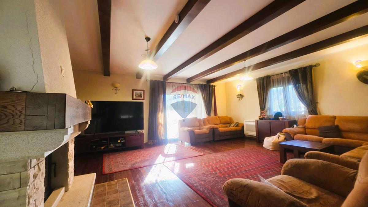 Punta, Umago – Villa di Lusso, Seconda Fila dal Mare