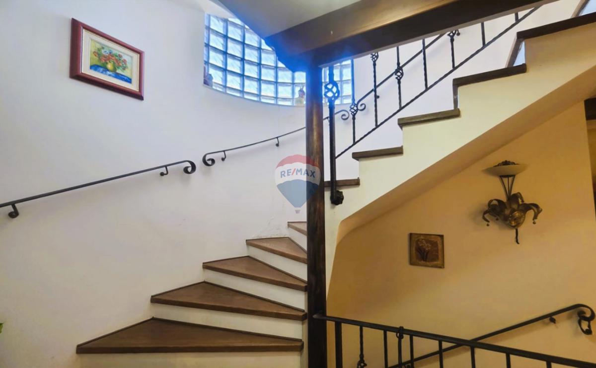 Punta, Umago – Villa di Lusso, Seconda Fila dal Mare