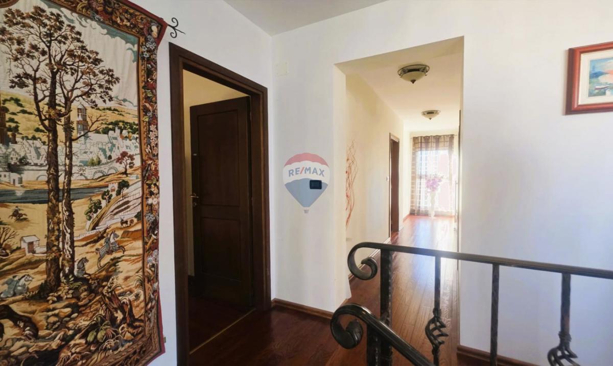 Punta, Umago – Villa di Lusso, Seconda Fila dal Mare