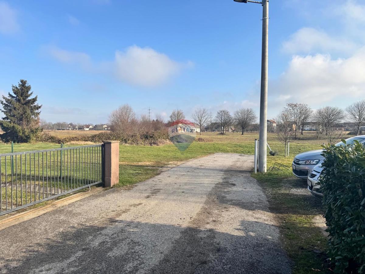 Terreno edificabile Lučko, Novi Zagreb - Zapad, 707m2