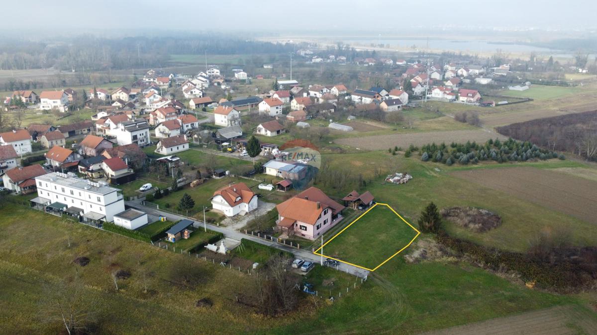 Terreno edificabile Lučko, Novi Zagreb - Zapad, 707m2