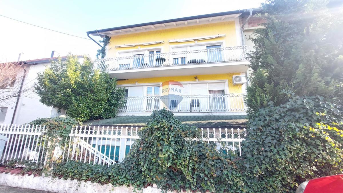 Casa Gajnice, Podsused - Vrapče, 300m2