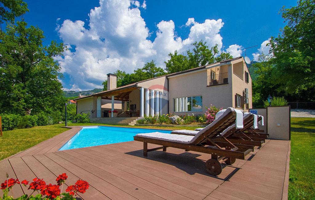 ISTRIA, PINGUENTE - Casa vacanze in collina
