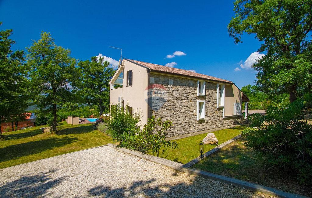 ISTRIA, PINGUENTE - Casa vacanze in collina