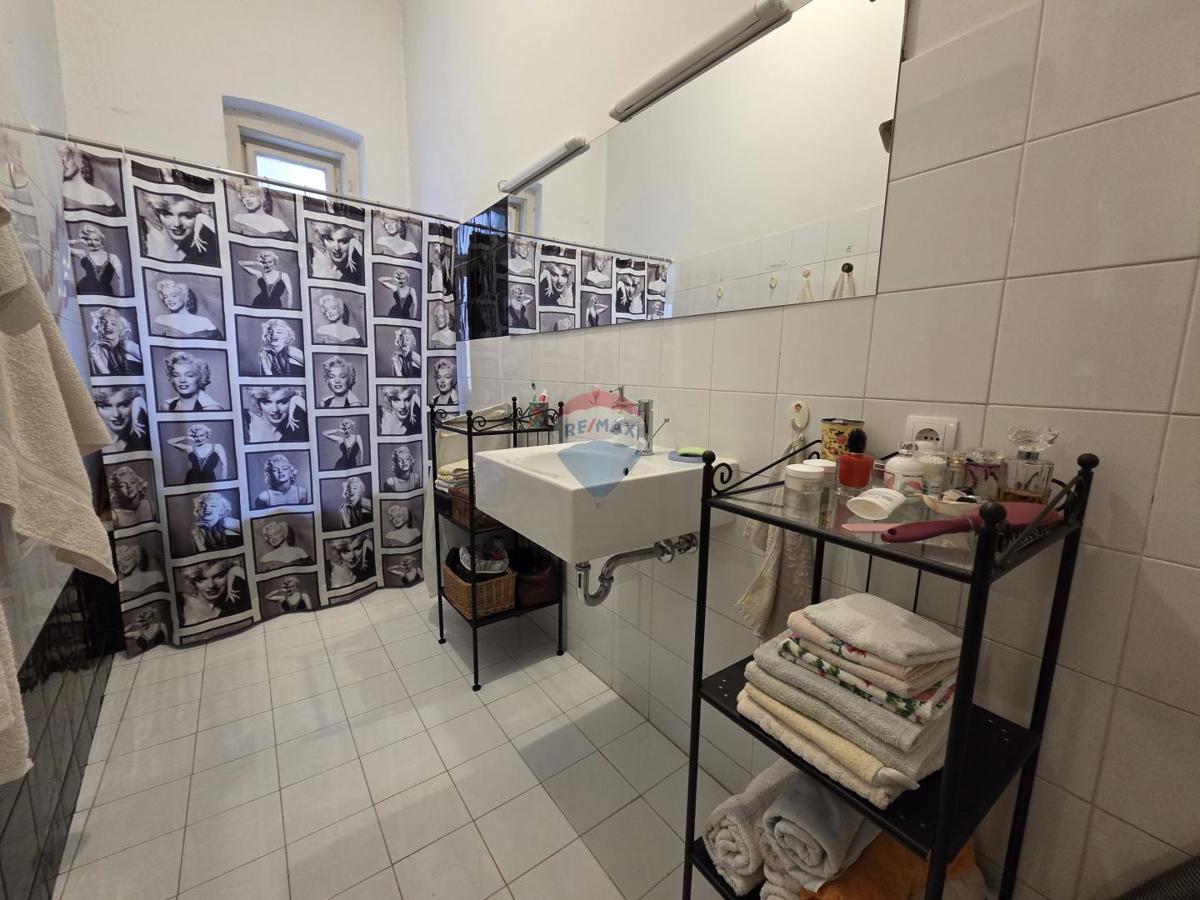 Appartamento Centar, Rijeka, 83m2
