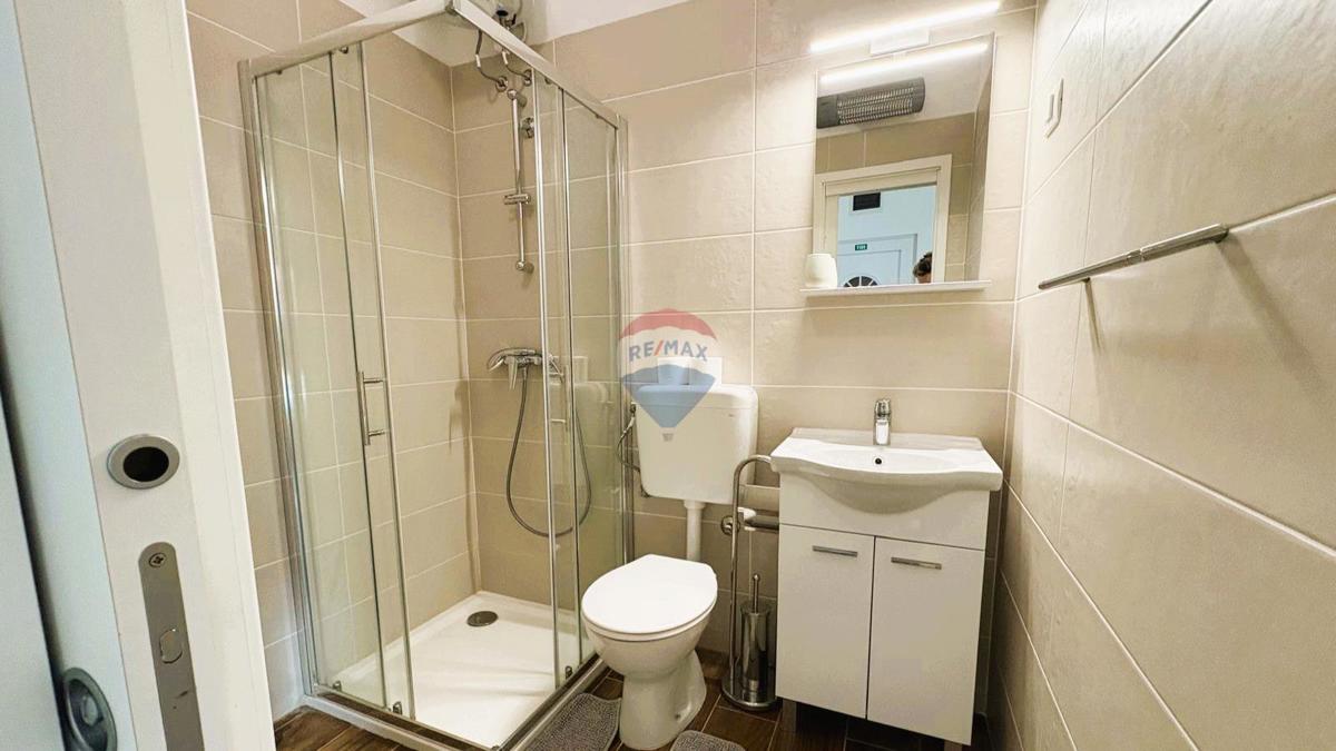 Appartamento con una camera da letto vicino al mare, Novigrad