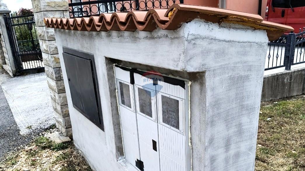 Terreno edificabile Momjan, Buje, 976m2