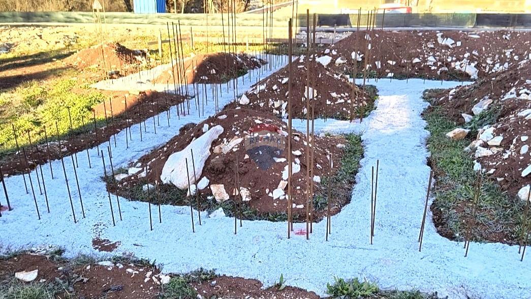 Terreno edificabile Momjan, Buje, 976m2