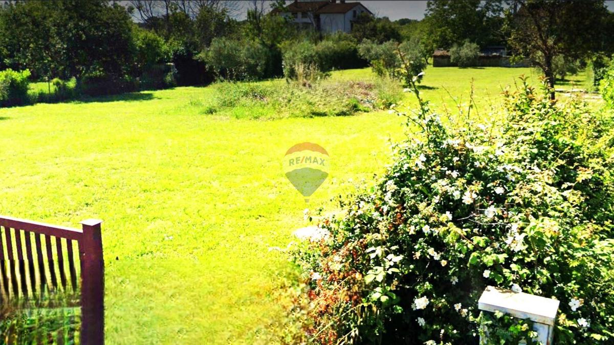 Terreno edificabile Umag, 1.000m2